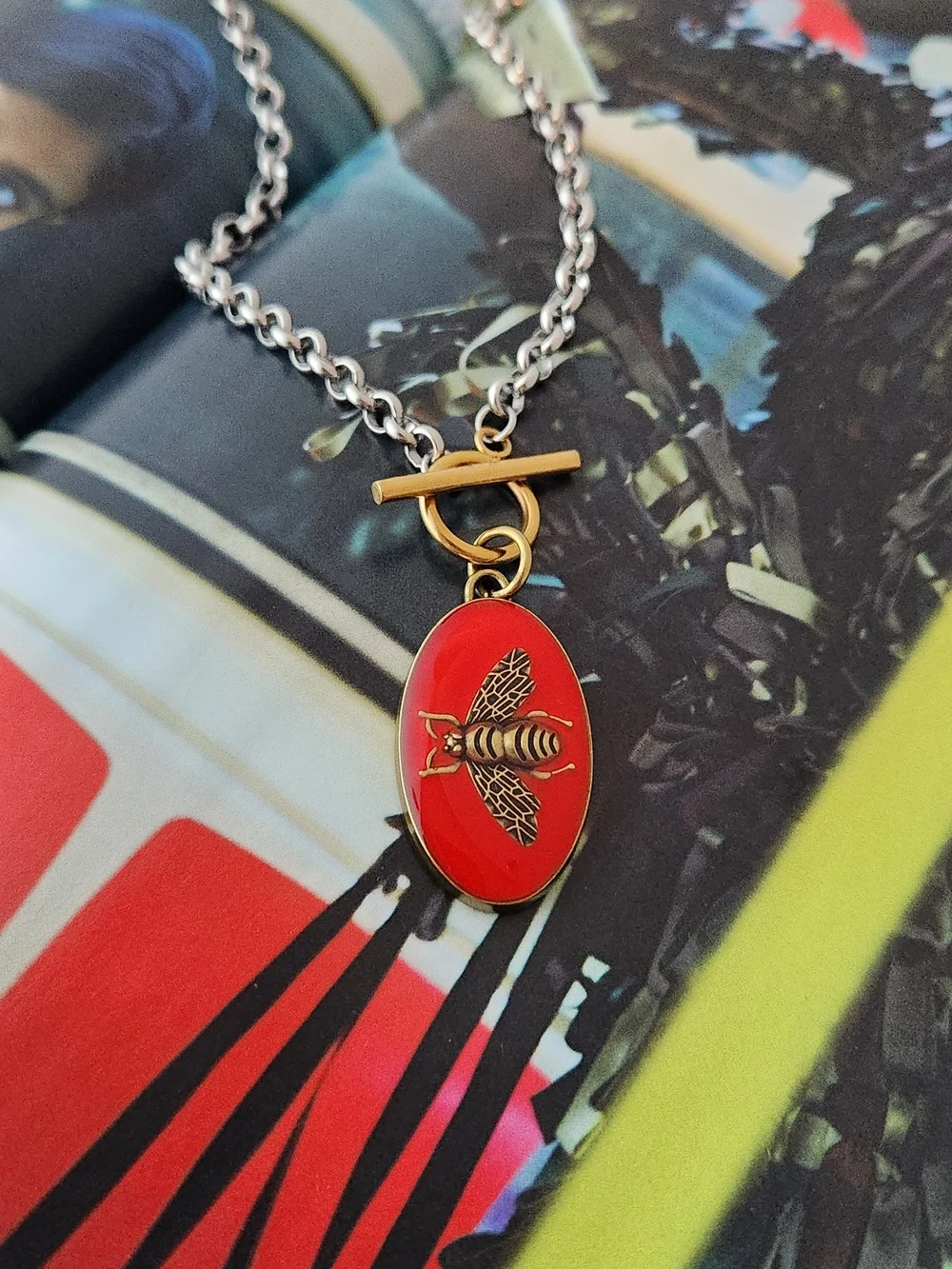 Gucci - Repurposed Bee Pendant Necklace with Mixed-Metal Chain